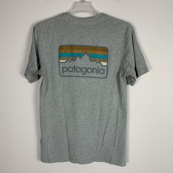 grey tee